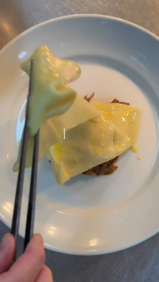 The details are chosen long before the table is set 

Cedar Hospitality x Beverly

#CedarHospitality #BeverlyRooftop #MelbourneDining #CustomPlates #hospitality
